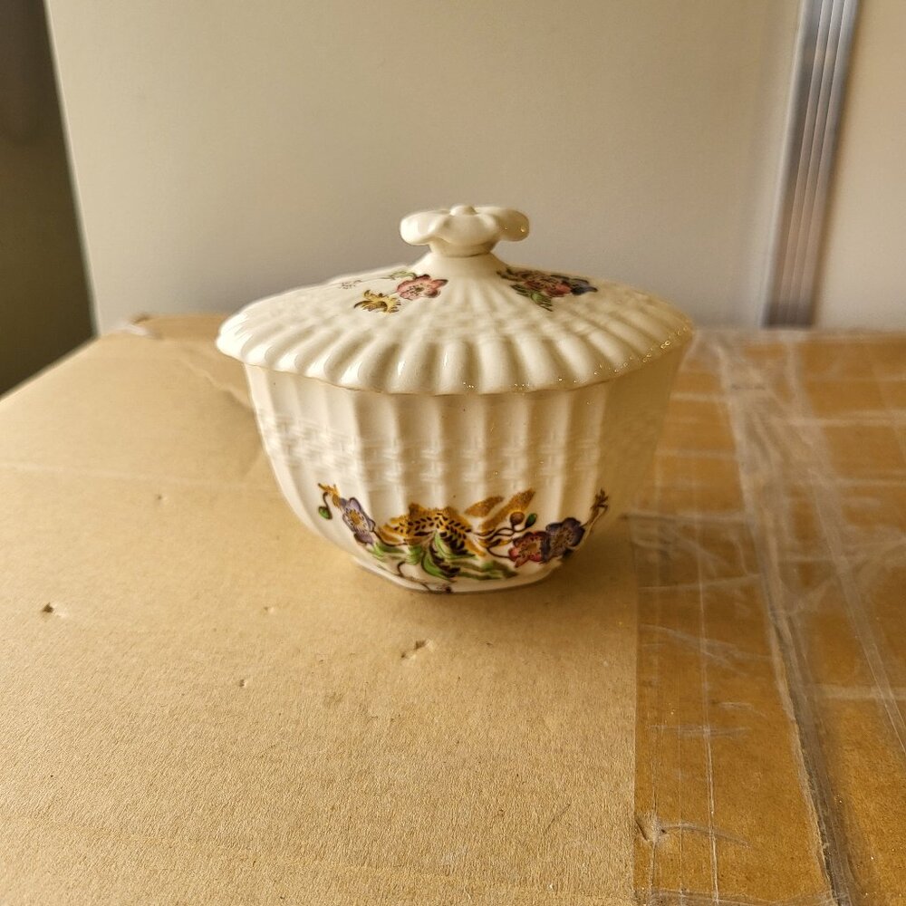 Vintage Copeland Spode Wicker Lane Covered Sugar Bowl GUC SEE PICS "BIN H"